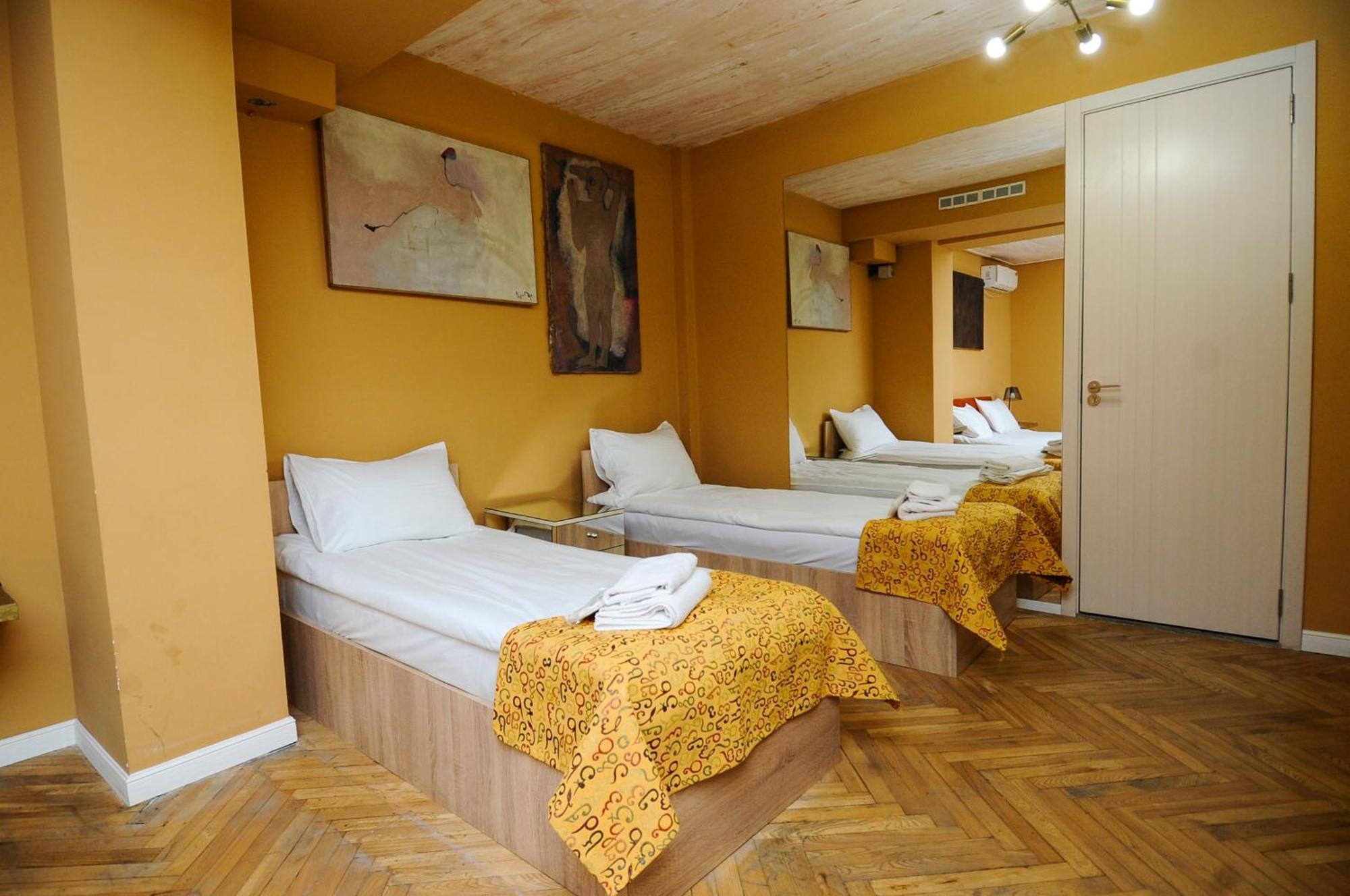 Art Hotel Home Tbilisi Exterior foto