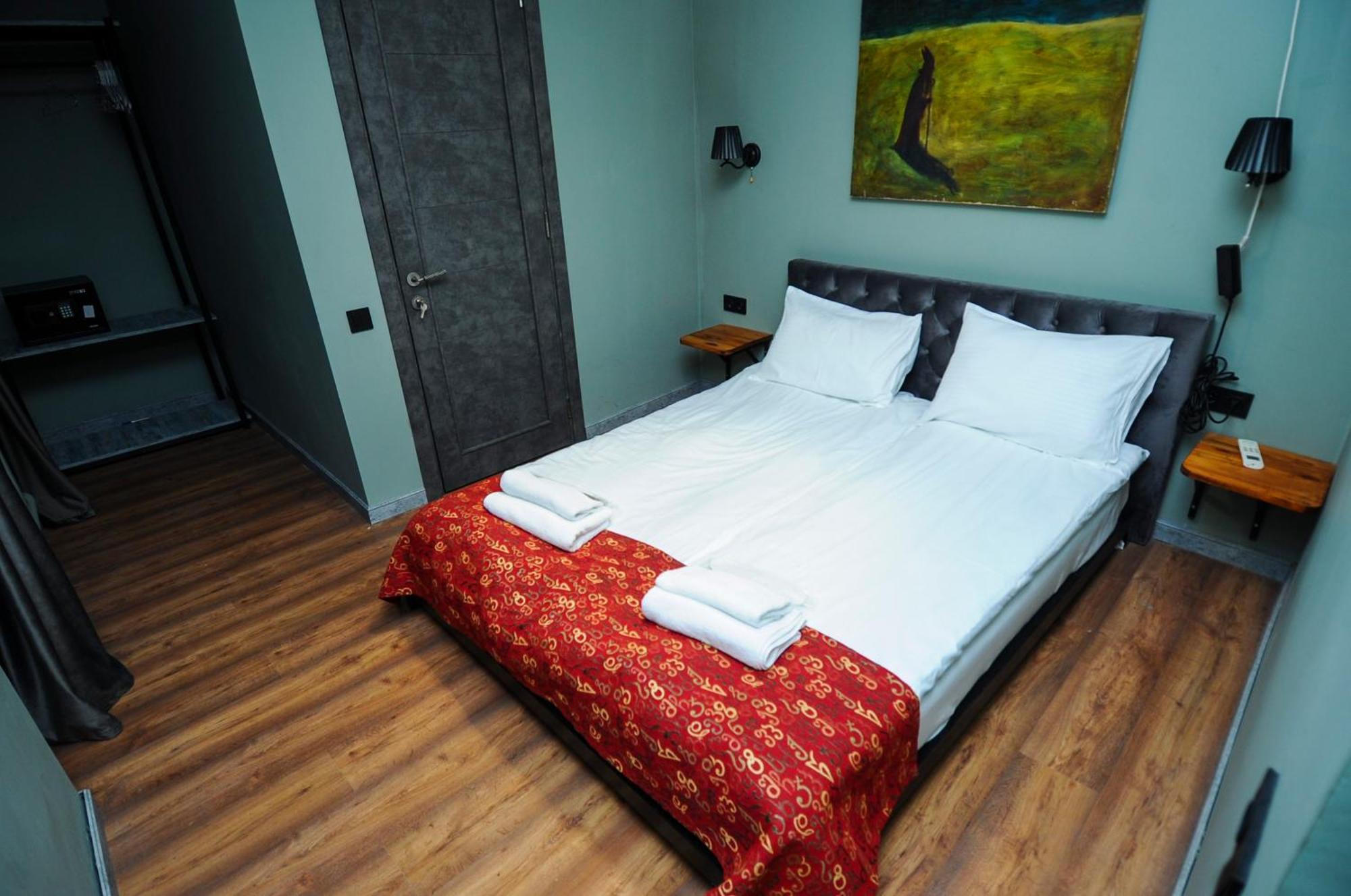 Art Hotel Home Tbilisi Exterior foto